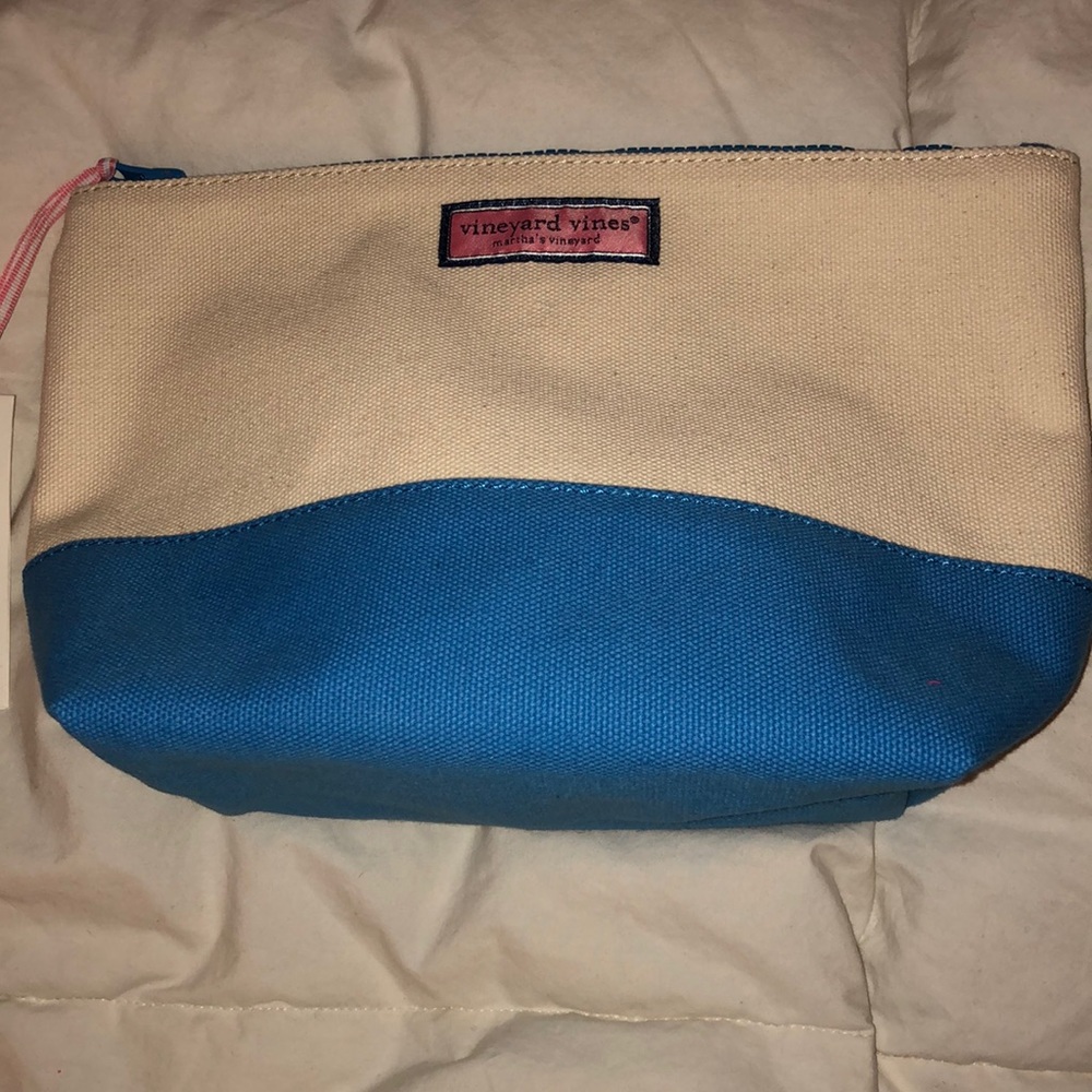 Vineyard Vines Zip Tote